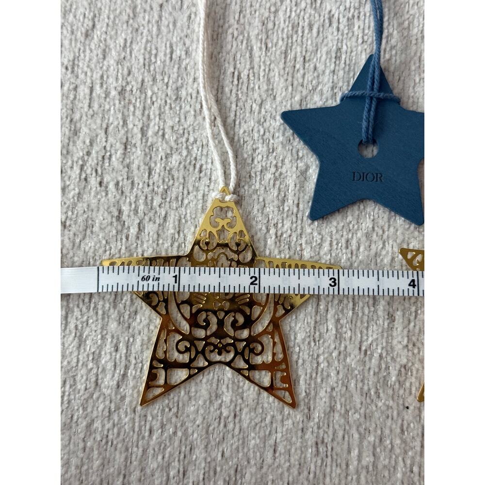DIOR 30 Montaigne Star Bauble Paris Flagship Exclusive Ornament Bag Charm Gold - Picture 4 of 5